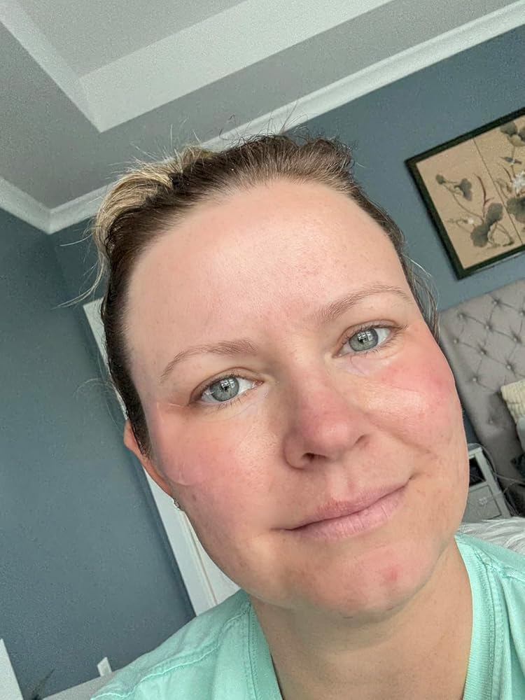 <h3><em>Trusted by thousands of women</em></h3>